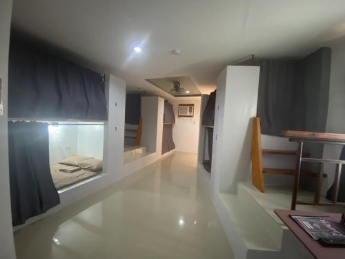 dantes hideaway
