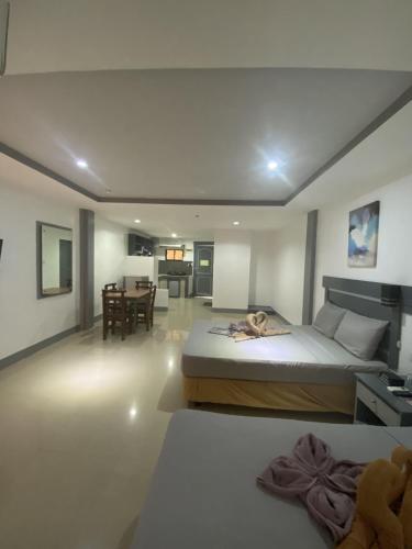 dantes hideaway