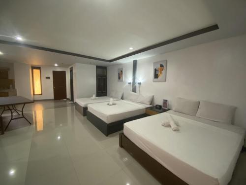 dantes hideaway