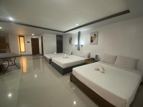 dantes hideaway