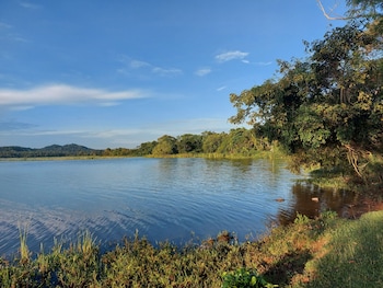 gagees lake view cabana