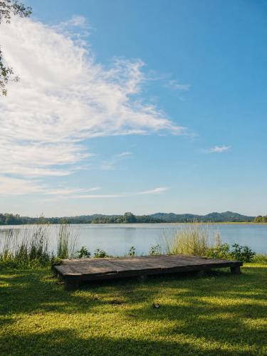 gagees lake view cabana