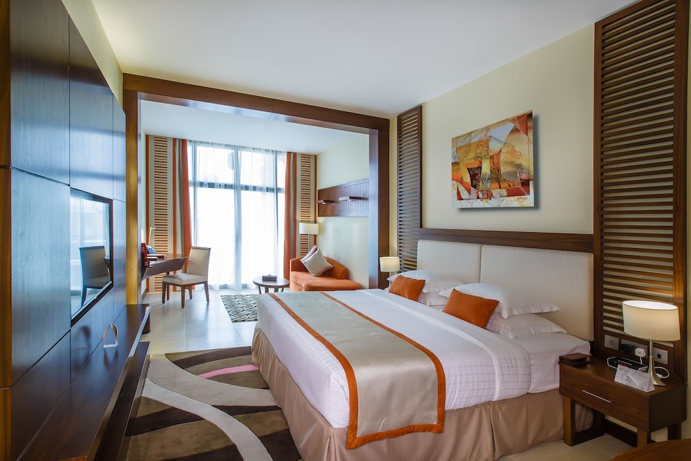 western hotel madinat zayed