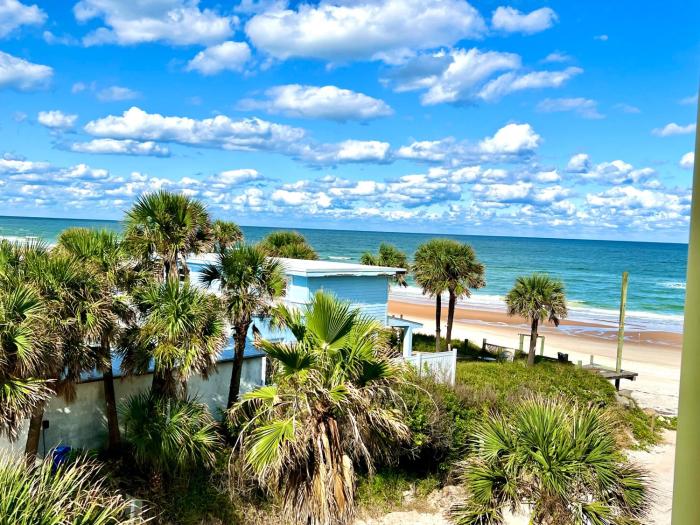 beach happy ocean view at symphony beach club