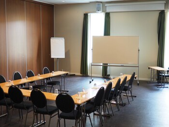 sostrene storaas hotell
