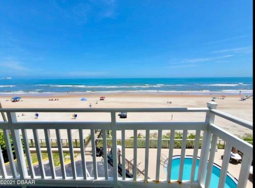 Beachfront Bliss - Ocean Front At Symphony Beach Club,,3 star