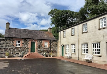 Ballyscullion Park Courtyard Cottages,,4 star