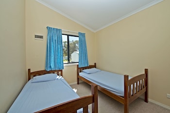 Acclaim Rose Gardens Beachside Holiday Park,Emu Point>>Albany,2 star