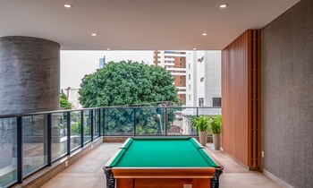 lindos apts c piscina no setor oeste idv