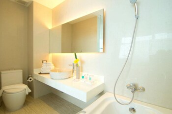 seven zea chic hotel