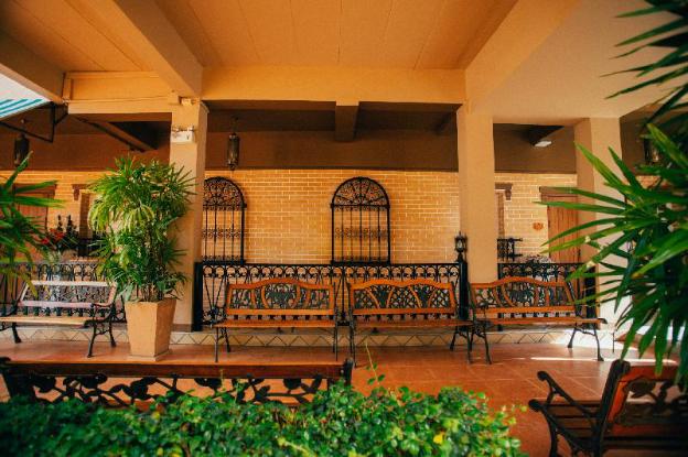 victoria nimman hotel