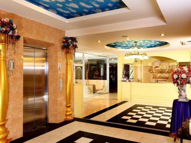 victoria nimman hotel