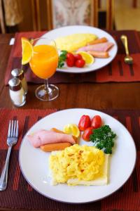 victoria nimman hotel