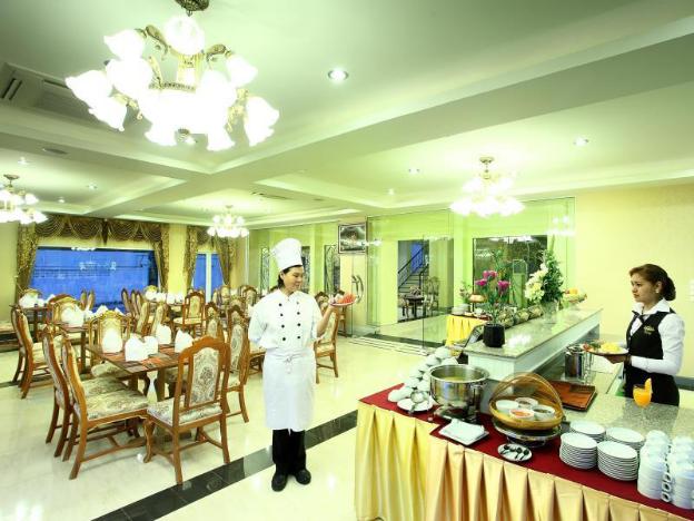 victoria nimman hotel