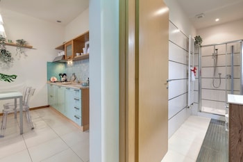 Mamo Florence - Charlize Apartment,,3 star
