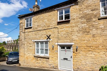Windsor Cottage-Bolthole In Heart Of Cn,,3 star