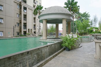 Best Studio (No Kitchen) Apartment Grand Palace Kemayoran Near Jiexpo,,3 star