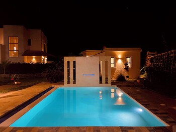 Pazuri At Vipingo,,3 star