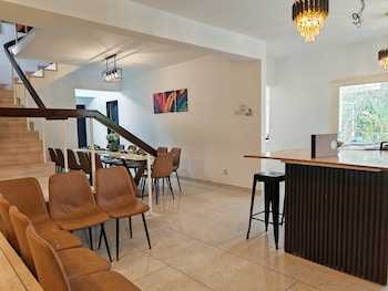 taman duta kl deluxe villa by ubook