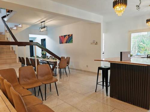 taman duta kl deluxe villa by ubook