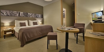 three crowns hotel prague