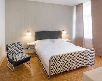 three crowns hotel prague