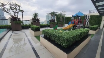 salute de madison luxury apt district 1