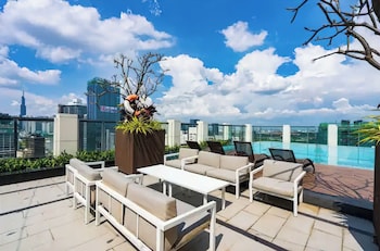salute de madison luxury apt district 1