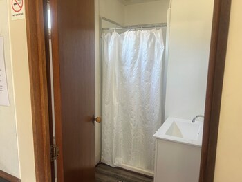 Gunnedah Tourist Caravan Park,,2 star