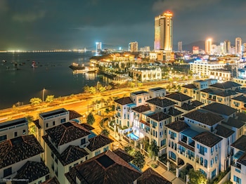 phoenix villas sun ha long
