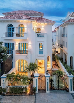 phoenix villas sun ha long