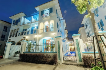 phoenix villas sun ha long