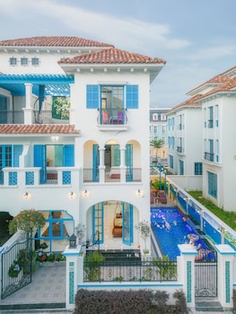 phoenix villas sun ha long
