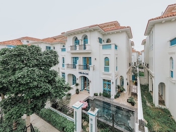 phoenix villas sun ha long