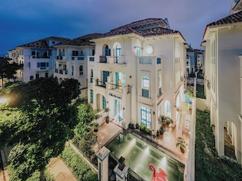 phoenix villas sun ha long