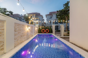 phoenix villas sun ha long