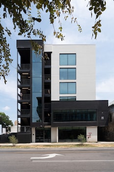 studio haus east 6th austin by kasa