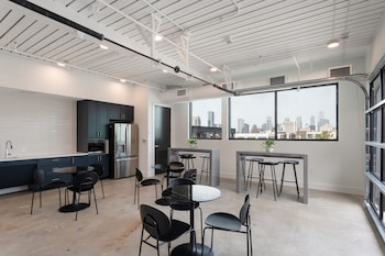 studio haus east 6th austin by kasa