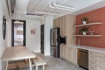 studio haus east 6th austin by kasa