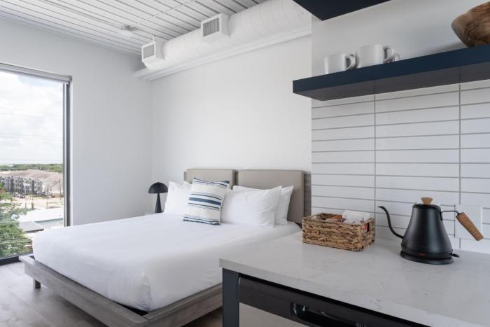 studio haus east 6th austin by kasa