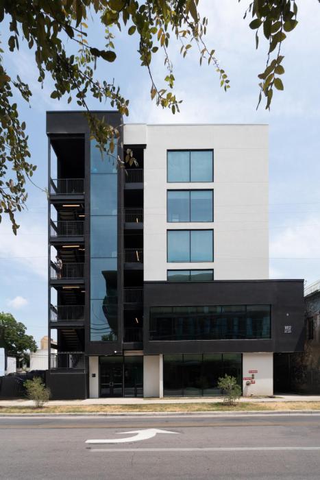 studio haus east 6th austin by kasa