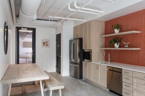 studio haus east 6th austin by kasa