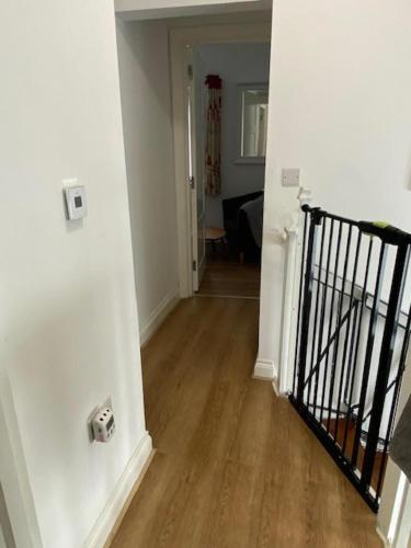 slough sleeps 3 petfriendly riverside bay