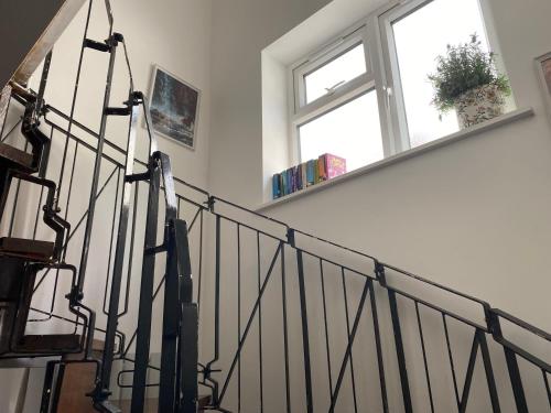 slough sleeps 3 petfriendly riverside bay