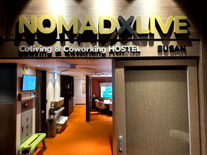 nomad live hostel
