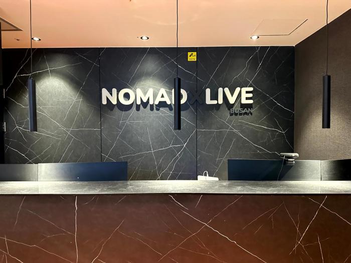 nomad live hostel