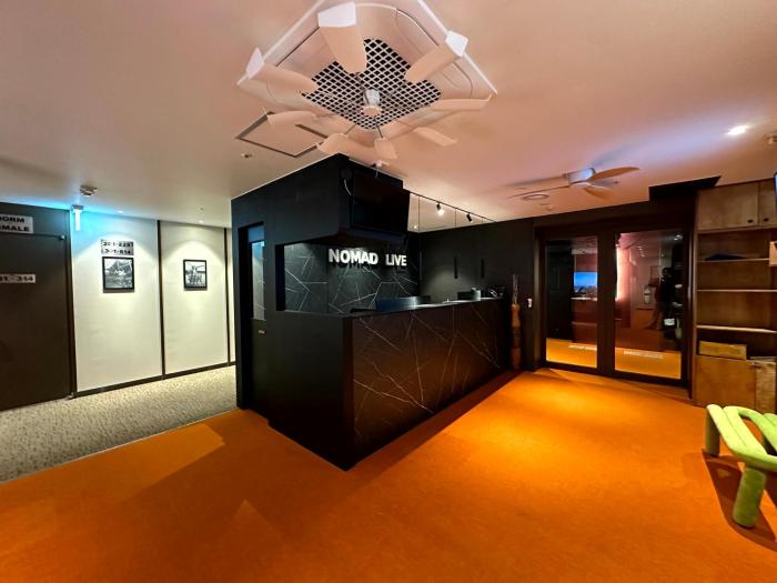 nomad live hostel