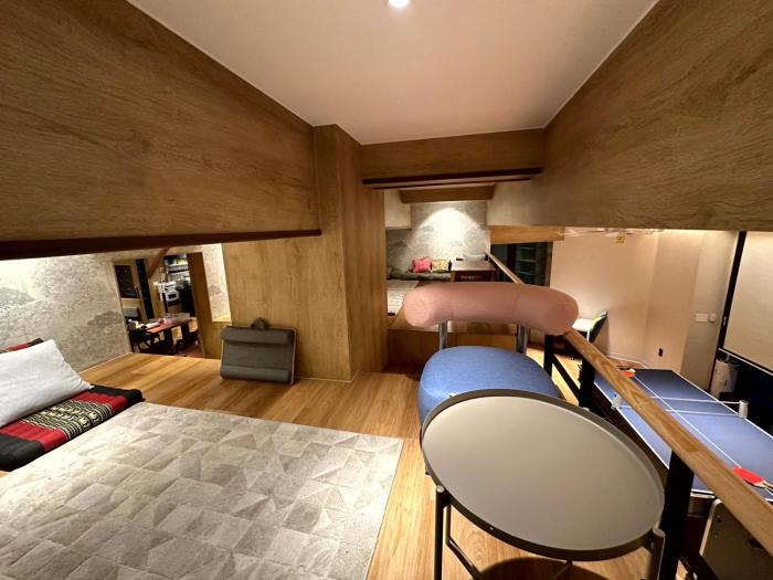 nomad live hostel