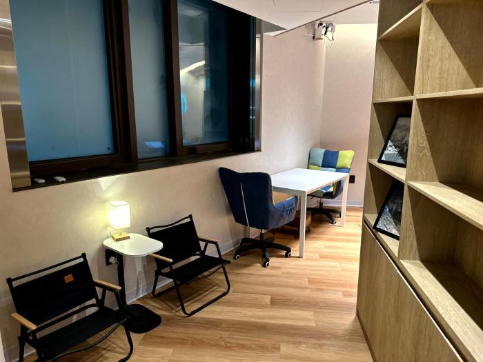 nomad live hostel