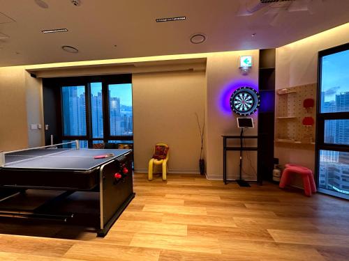 nomad live hostel